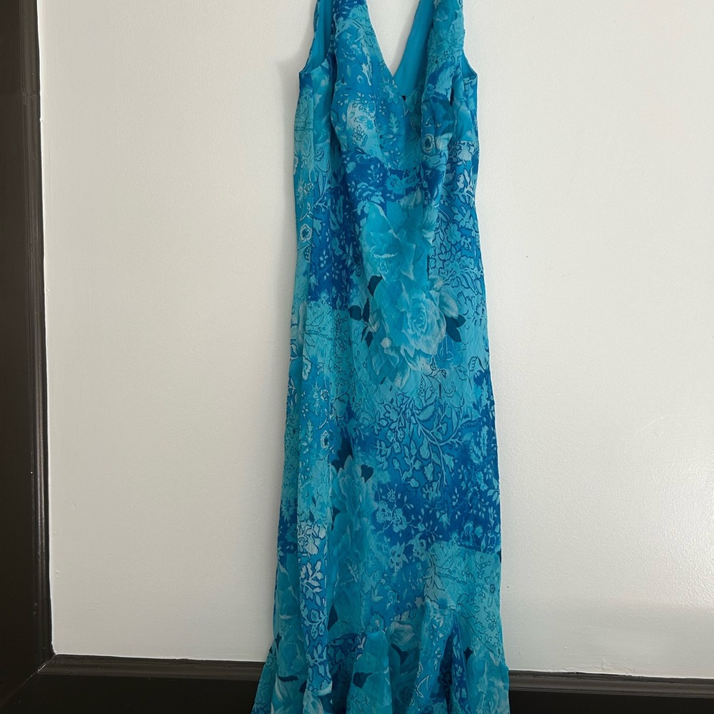 Elegant Blue Floral Maxi Dress